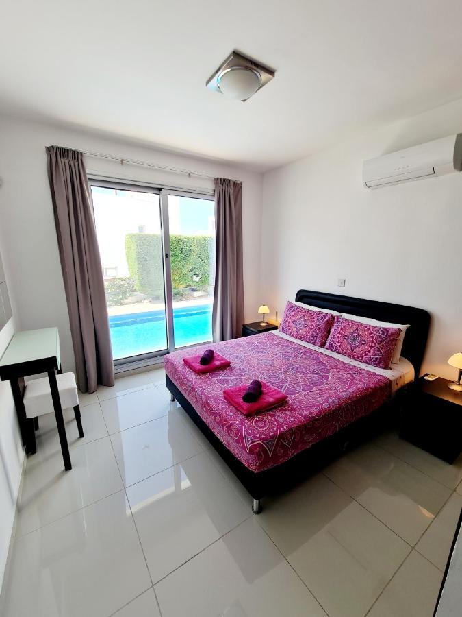 Modern Villa, 4 Bedrooms, Private Pool, Close To Coral Bay Strip Peyia Exterior foto