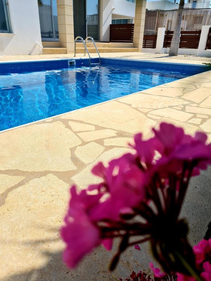 Modern Villa, 4 Bedrooms, Private Pool, Close To Coral Bay Strip Peyia Exterior foto